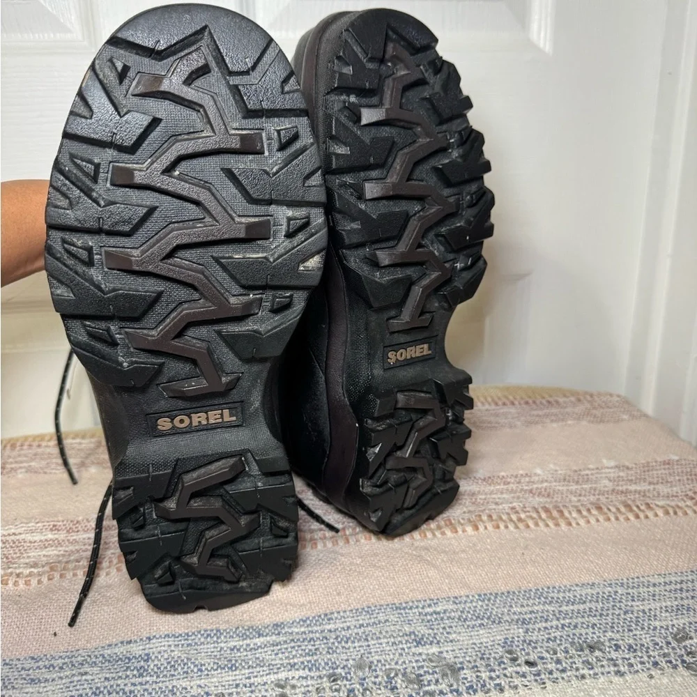 Sorel Men's Conquest 400 Gram Winter Boot.